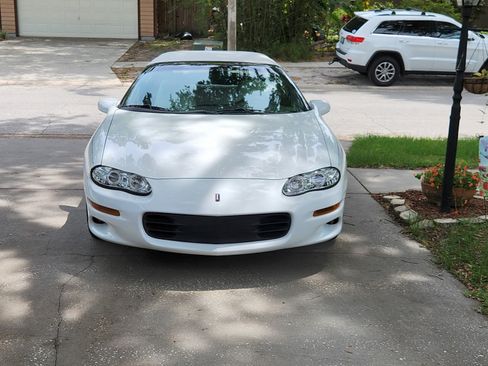 Used 1998 Chevrolet Camaro Z28 RWD image 4