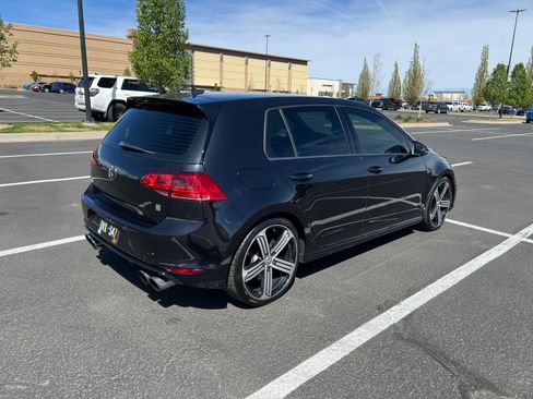 Used 2015 Volkswagen Golf R 4-Door image 6