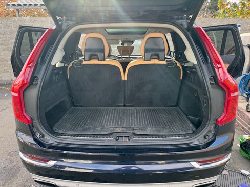 Used 2016 Volvo XC90 T6 Inscription w/ Vision Package image 1