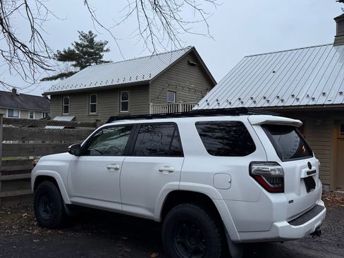 Used 2014 Toyota 4Runner SR5 Premium image 1