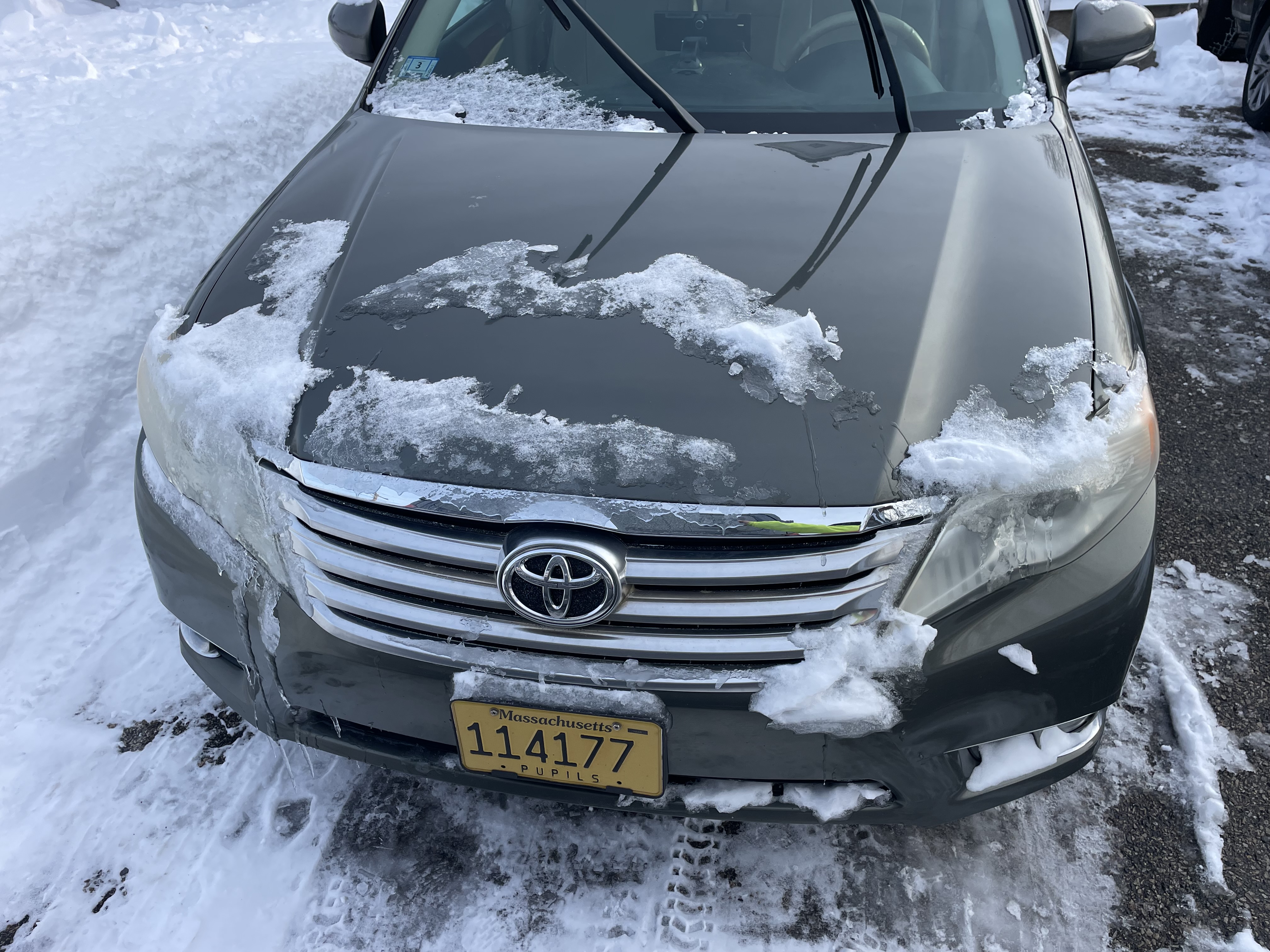 Used 2012 Toyota Avalon FWD image 9