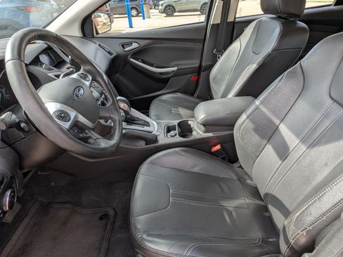 Used 2014 Ford Focus SE w/ Equipment Group 201A image 10