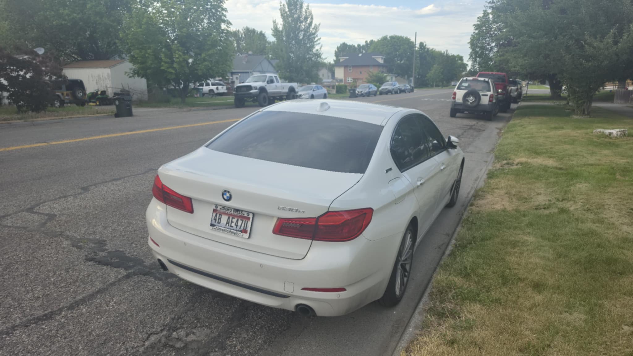 Used 2018 BMW 530e w/ Premium Package 2 RWD image 8