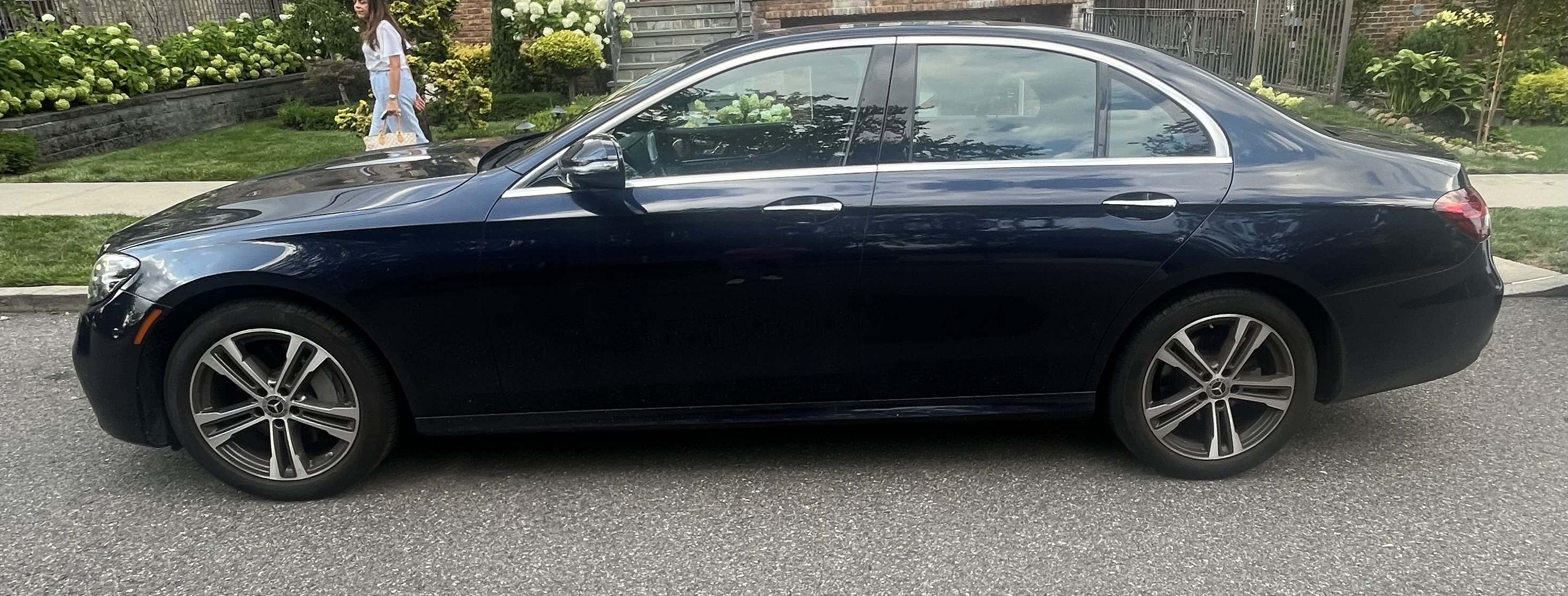 Used 2021 Mercedes-Benz E 350 4MATIC Sedan image 10