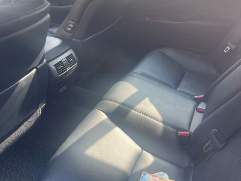 Used 2012 Lexus LS 460 w/ Comfort Pkg RWD image 6