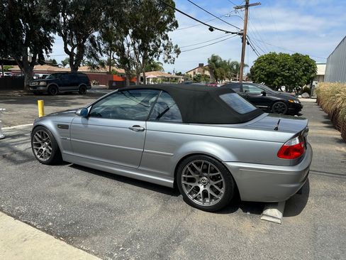 Used 2006 BMW M3 Convertible image 2