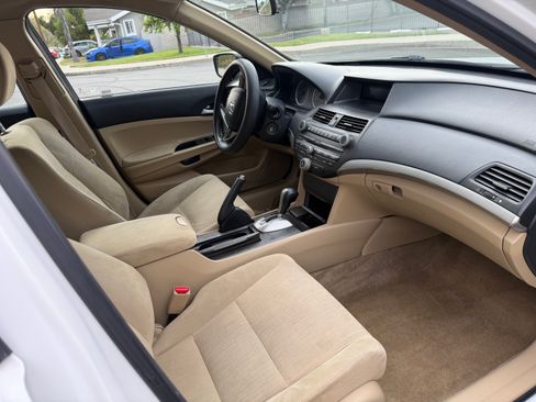 Used 2011 Honda Accord LX image 14