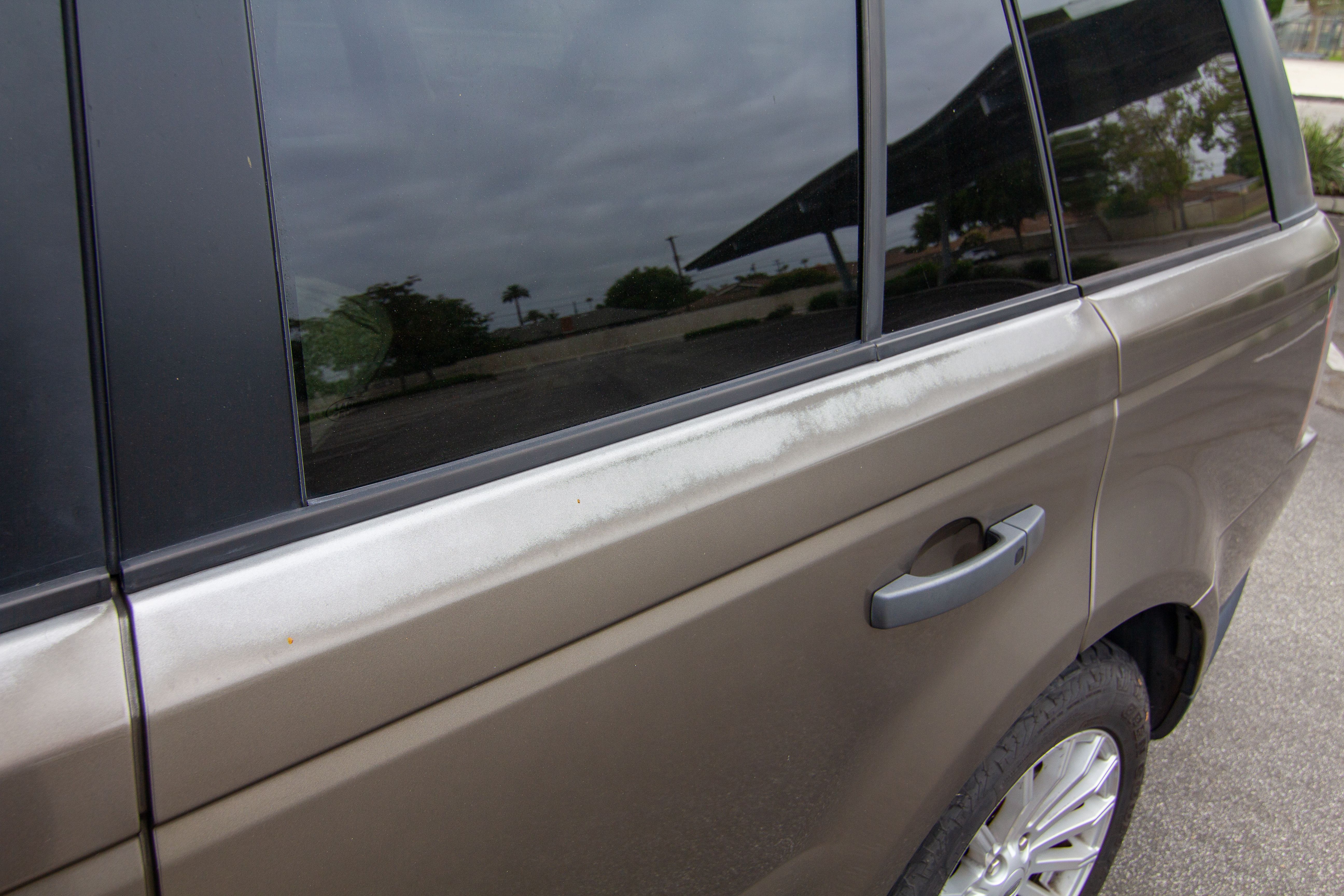 Used 2010 Land Rover Range Rover Sport HSE AWD/4WD image 12