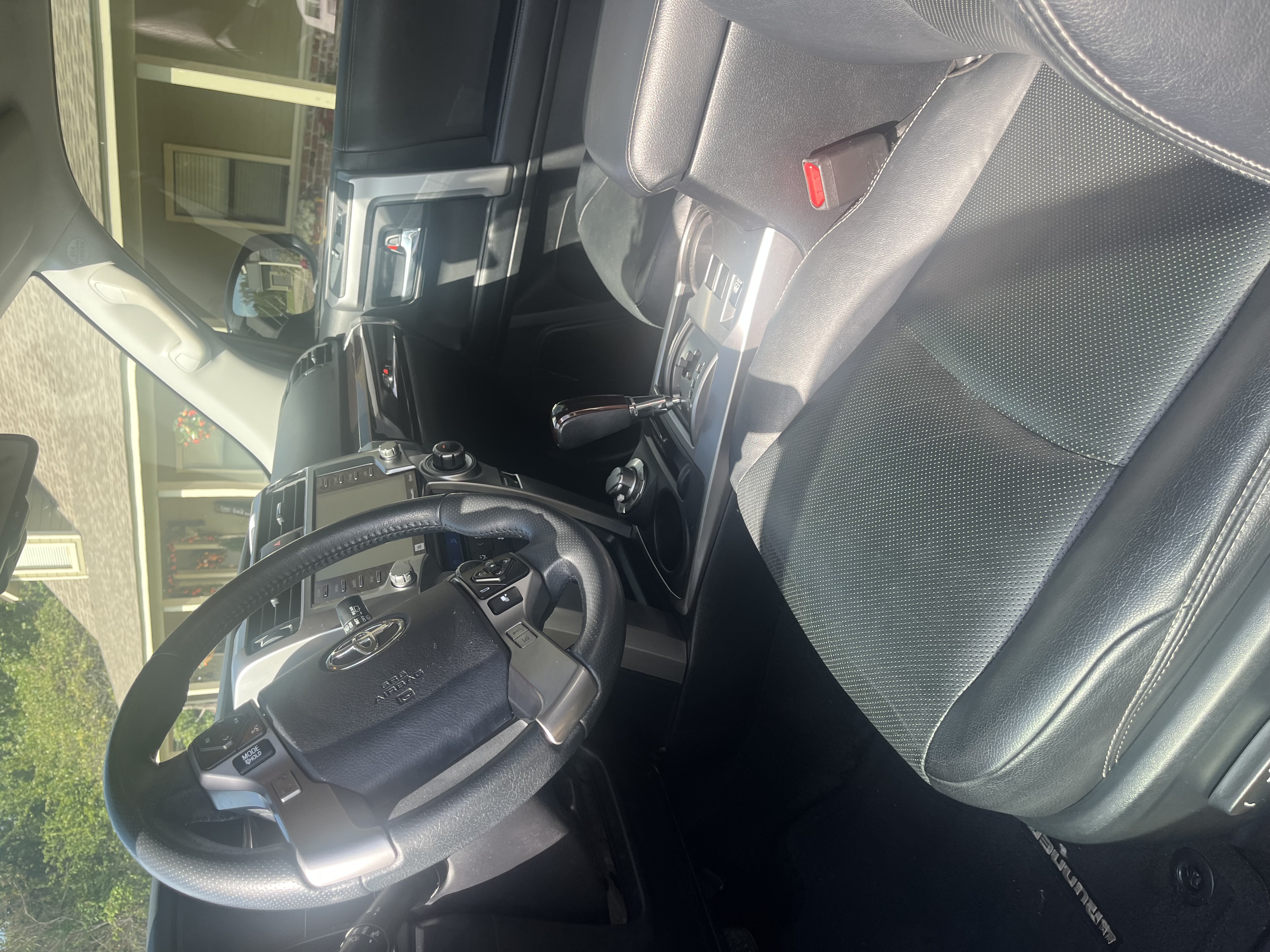 Used 2022 Toyota 4Runner Limited AWD/4WD image 8