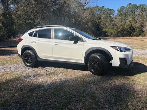Used 2018 Subaru Crosstrek 2.0i image 4