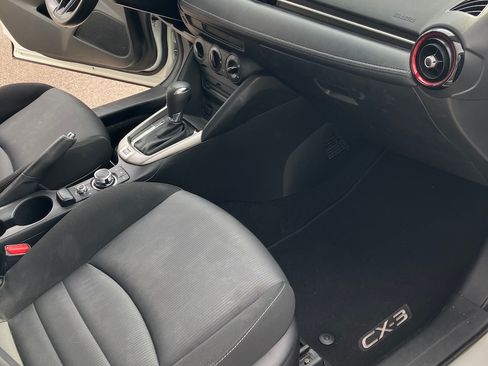 Used 2018 MAZDA CX-3 Sport image 11