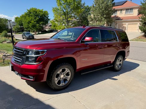 Used 2016 Chevrolet Tahoe LT w/ Luxury Package AWD/4WD image 2