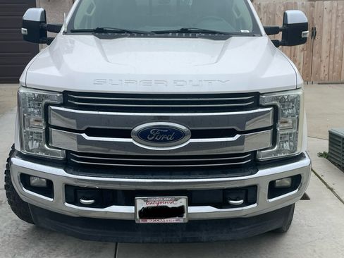 Used 2017 Ford F250 Lariat w/ Lariat Ultimate Package image 12