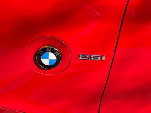 Used 2004 BMW Z4 2.5i image 2