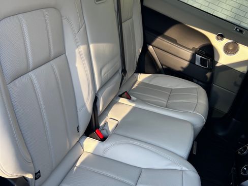 Used 2021 Land Rover Range Rover Sport HSE Silver Edition image 13