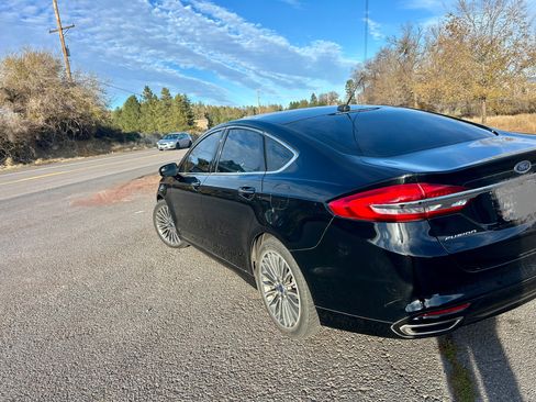 Used 2017 Ford Fusion SE image 4
