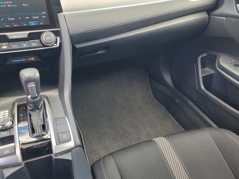 Used 2017 Honda Civic EX image 6