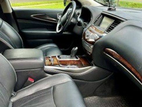 Used 2016 INFINITI QX60 Luxe w/ Deluxe Technology Package AWD/4WD image 14
