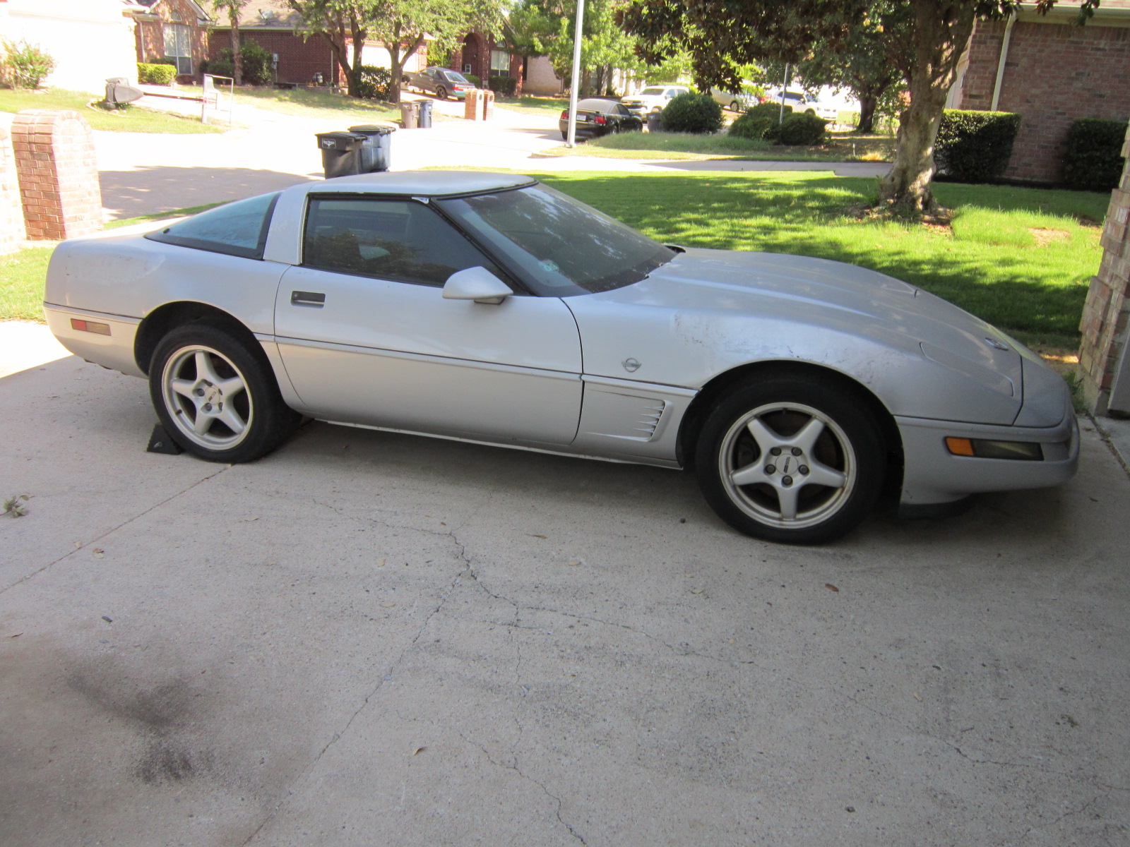 Used 1996 Chevrolet Corvette Coupe RWD image 1