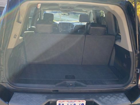 Used 2011 Nissan Armada Platinum w/ 2nd Row Captain Seat Pkg image 10