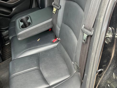 Used 2018 MAZDA MAZDA3 Touring w/ Appearance Package FWD image 16