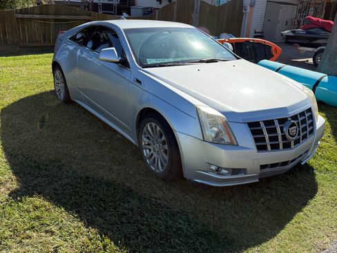 Used 2012 Cadillac CTS Performance image 2