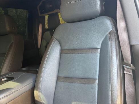 Used 2022 GMC Sierra 2500 Denali AWD/4WD image 25