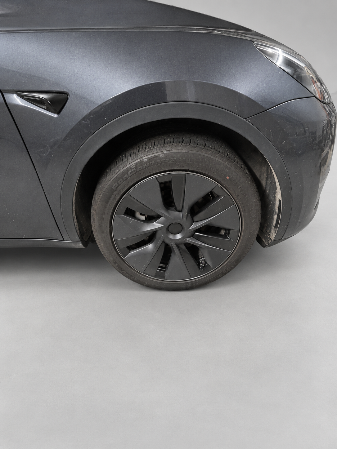 Used 2025 Tesla Model Y Long Range AWD/4WD image 8