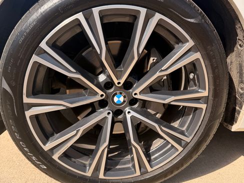 Used 2019 BMW X7 xDrive50i w/ Premium Package image 25