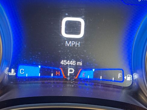 Used 2020 Chrysler 300 Limited RWD image 6