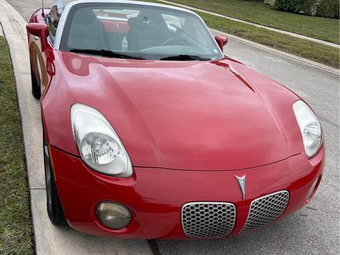 Used 2008 Pontiac Solstice Convertible w/ Preferred Package RWD image 4