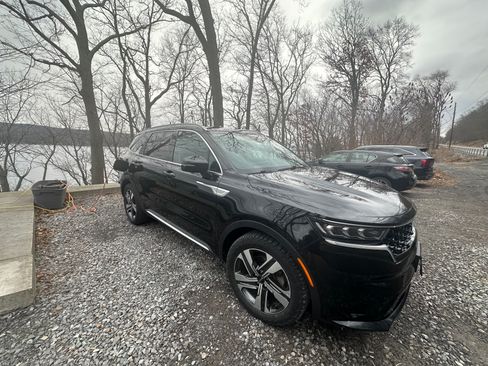 Used 2022 Kia Sorento SX w/ Panoramic Sunroof Package image 11