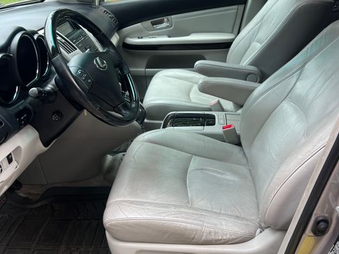 Used 2005 Lexus RX 330 AWD w/ Premium Plus Pkg image 32