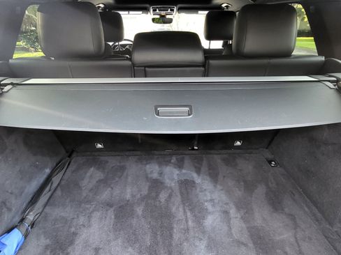 Used 2017 Land Rover Range Rover Sport SE image 13