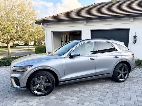 Used 2024 Genesis GV70 3.5T Sport w/ Sport Prestige Package image 26