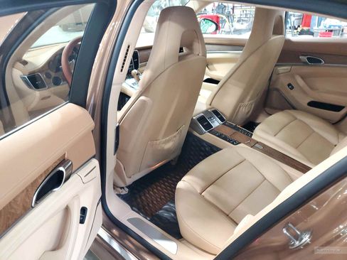 Used 2010 Porsche Panamera Turbo image 13