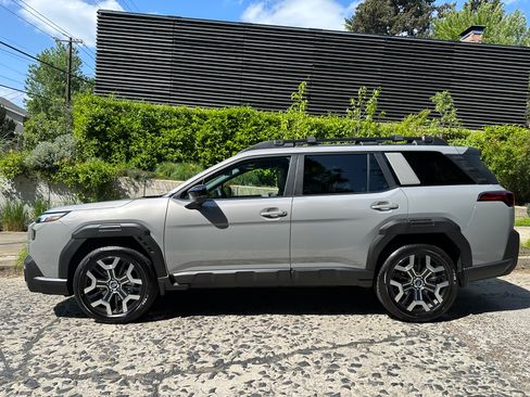 Used 2026 Subaru Outback Touring XT AWD/4WD image 1