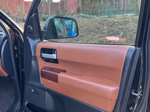 Used 2012 Toyota Sequoia Platinum image 6