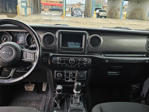 Used 2022 Jeep Wrangler Unlimited Sport image 8