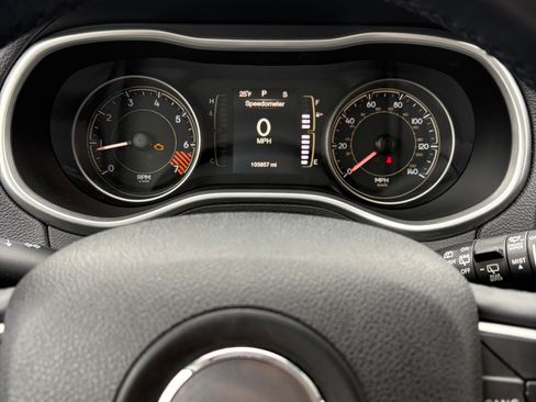 Used 2014 Jeep Cherokee Latitude image 23