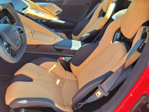 Used 2022 Chevrolet Corvette Stingray Premium Conv image 9