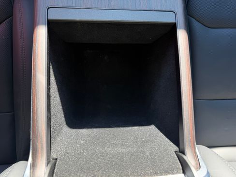 Used 2024 Tesla Model X image 28