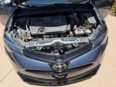 Used 2018 Toyota Corolla LE FWD image 5