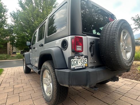 Used 2015 Jeep Wrangler Unlimited Sport w/ Quick Order Package 24S AWD/4WD image 4