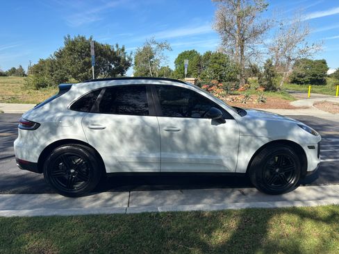 Used 2019 Porsche Macan S image 8