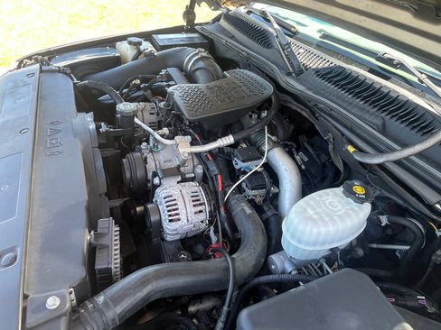 Used 2006 GMC Sierra 3500 SLT w/ Heavy-Duty Power Package AWD/4WD image 22