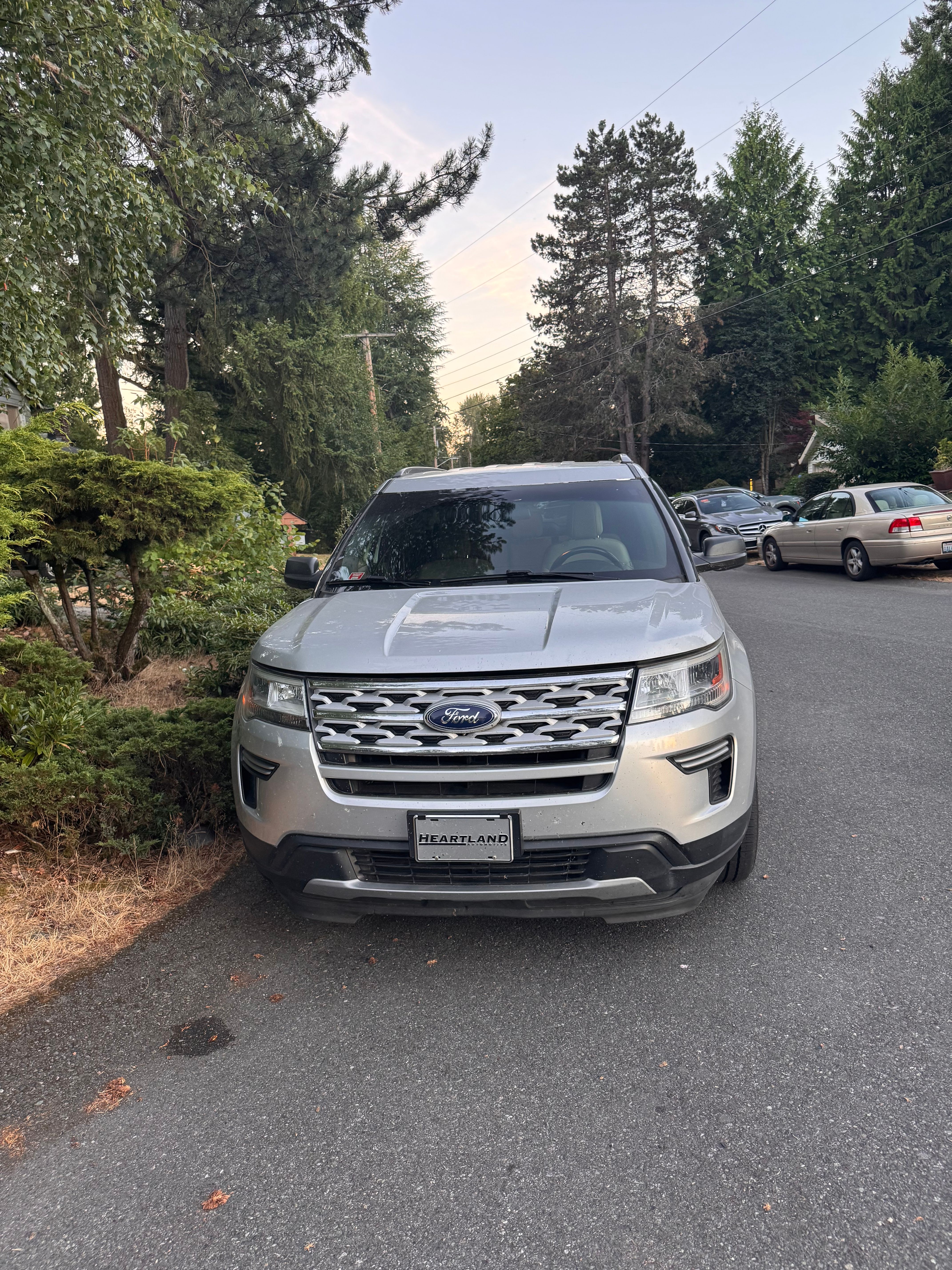 Used 2018 Ford Explorer XLT FWD image 11