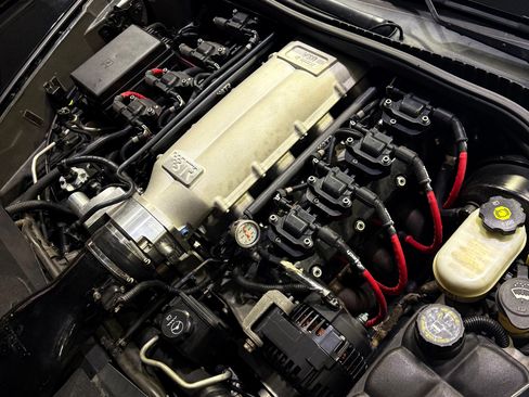 Used 2006 Chevrolet Corvette Z06 w/ Preferred Equipment Group image 4