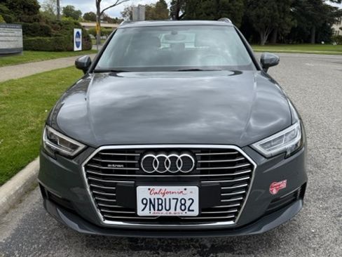 Used 2018 Audi A3 e-tron Premium Plus w/ Technology Package FWD image 13