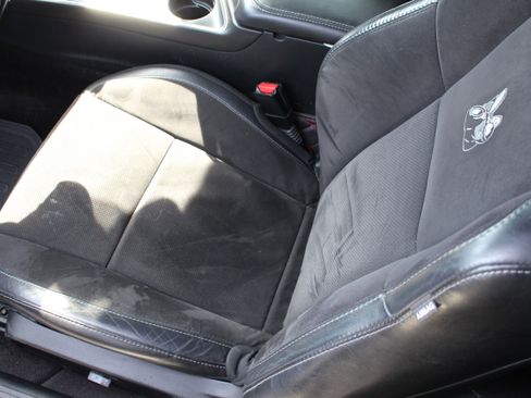 Used 2018 Dodge Challenger R/T Scat Pack w/ Leather Interior Group RWD image 14